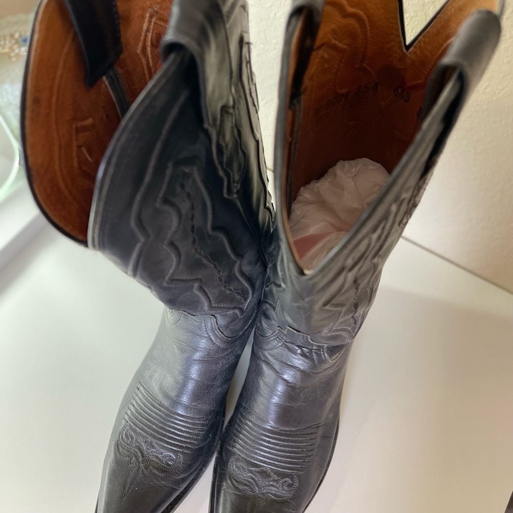 Lucchese Black Heeled Boots with Intricate Stitching - Picture 3 of 5